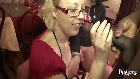 Mon Mari Me Laisse Baiser Avec Deux Mecs Bien Montes 15 Min