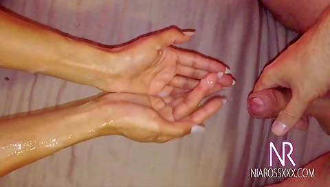 Ebony and black milf gets her pussy licked while cum hand lotion