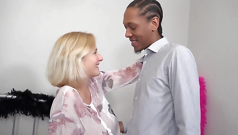 Horny stepson fucks a mature MILF with a sexy body