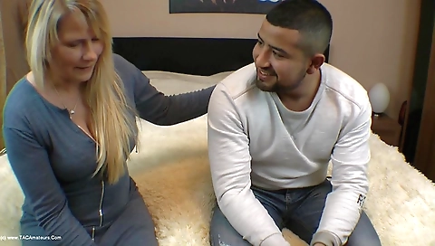 Mature milf and her horny teen stepdaughter do it together