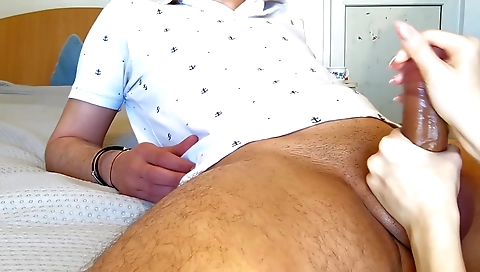 Amateur blonde gets her pussy pounded by a big cock