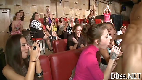 Interracial threesome in a deepthroat and group sex