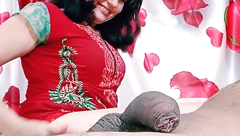 Amateur brunette milf has a deep throat fun with lover