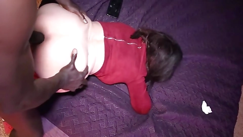 Interracial amateur anal sex with a milf with a big cock